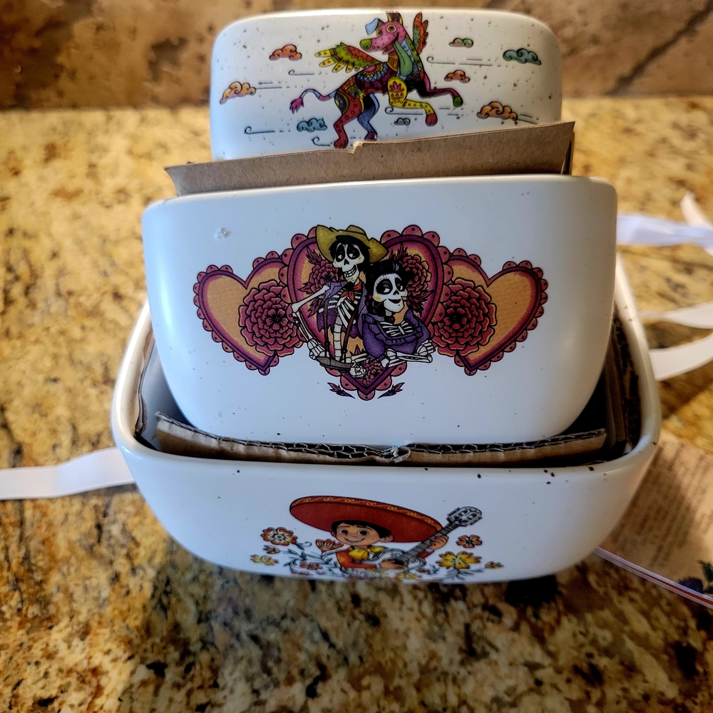 Disney Day of the Dead Serveware Set